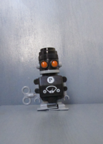 Pepper Shaker Robot